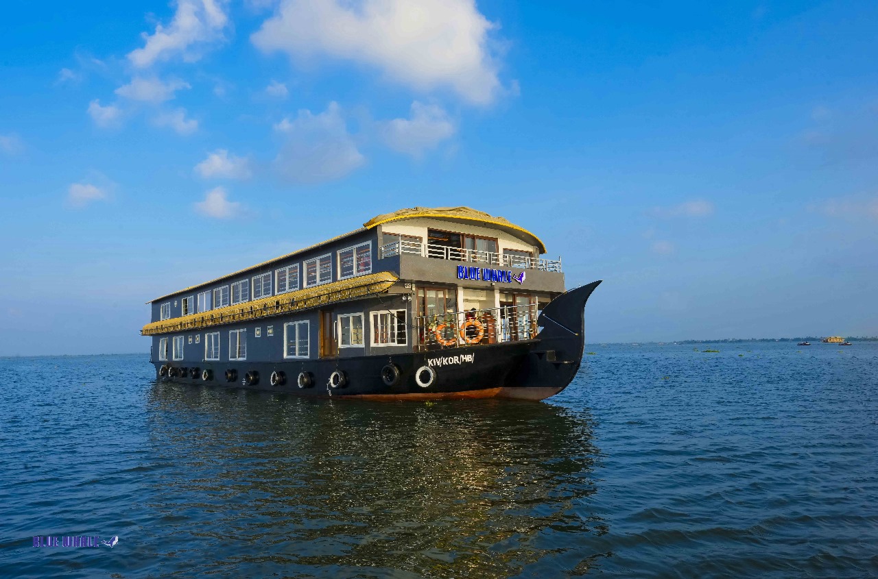 Alleppey Boating C-Suite Serenity Cruise